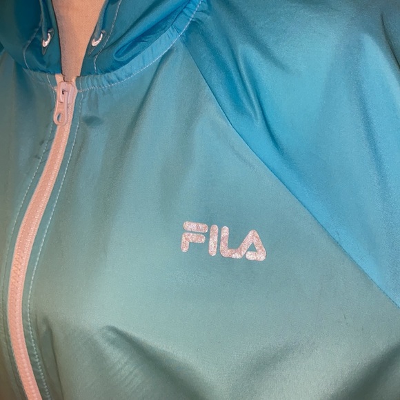 FILA size L multicolor windbreaker, in excellent like new condition - Picture 7 of 7
